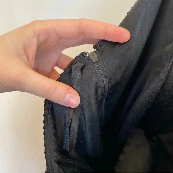 Alice + Olivia Silk Black Mini Dress Pleated Halter Strap Structured LBD - Picture 7 of 13